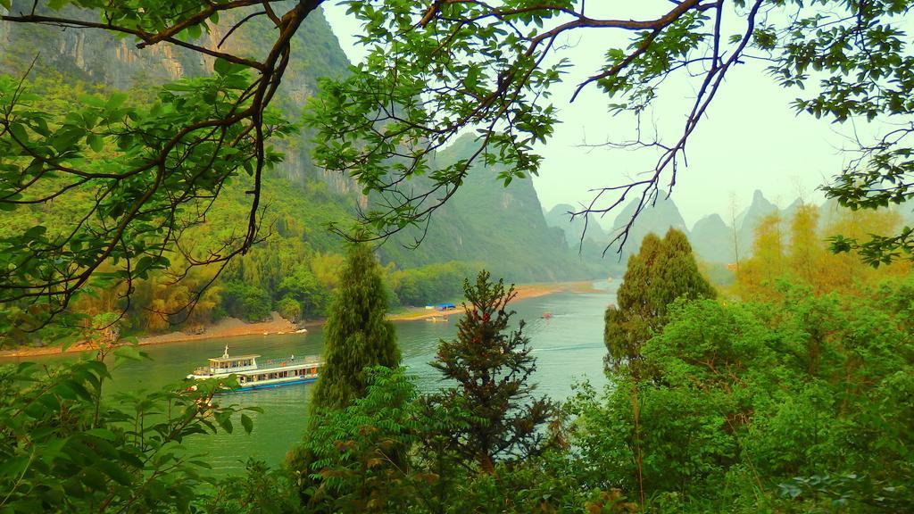 Yangshuo Moon Resort Hotel Екстериор снимка